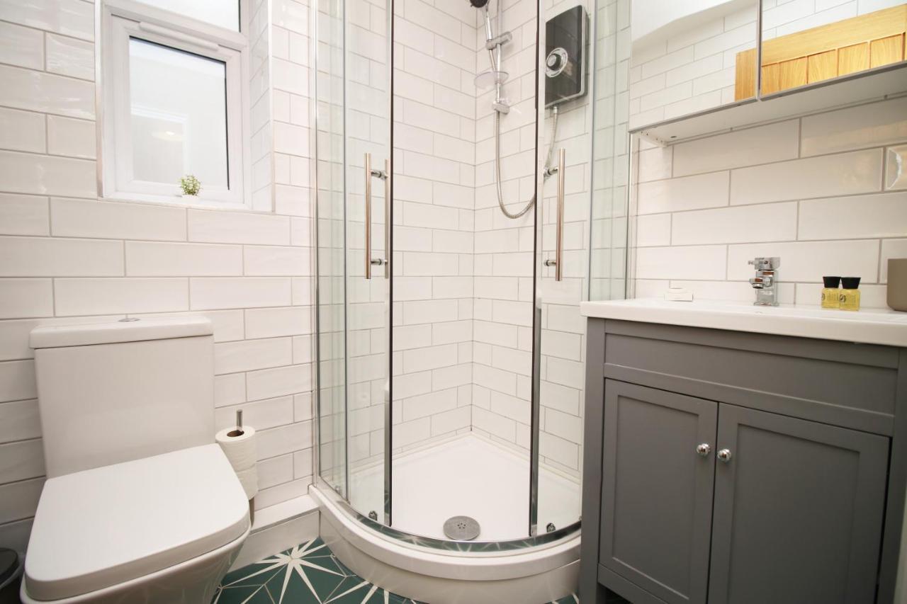 Great For Work,study,leisure Stay-free Parking Ssw Apartment