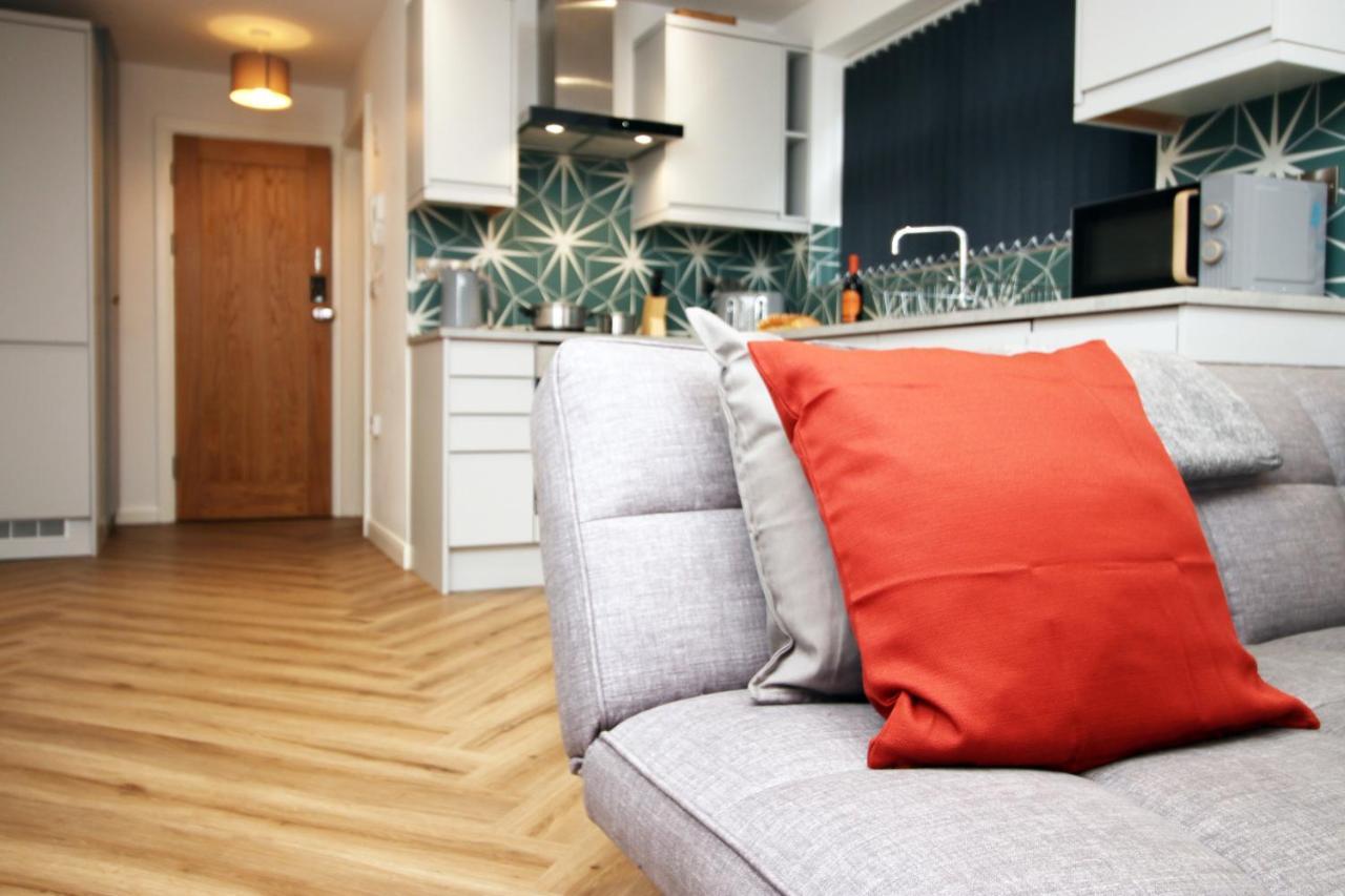 Great For Work,study,leisure Stay-free Parking Ssw Apartment *