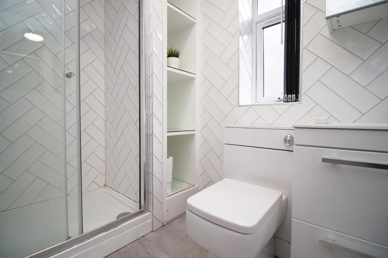 Great For Work,study,leisure Stay-free Parking Ssw Apartment