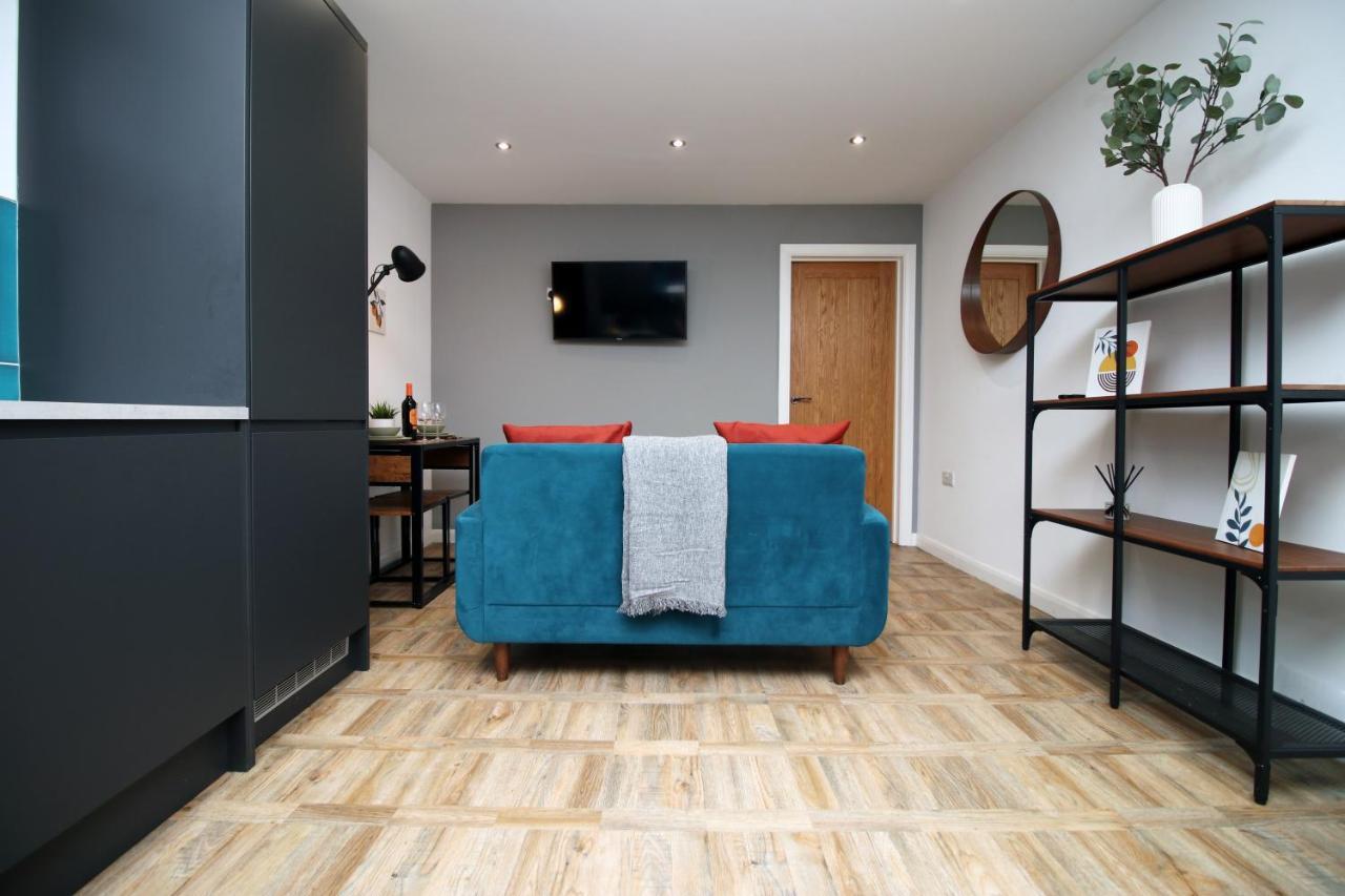 Great For Work,study,leisure Stay-free Parking Ssw Apartment